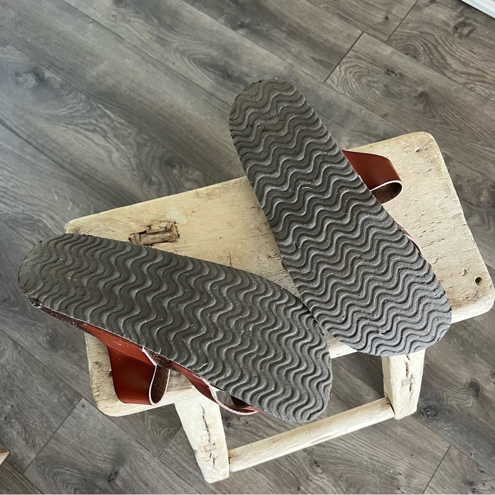 Sold  xlist Footbed Sandals Brown Time and Tru Asymmetric Strap - Picture 6 of 6